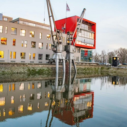 Gebäudereinigung in Neuss am Hafen